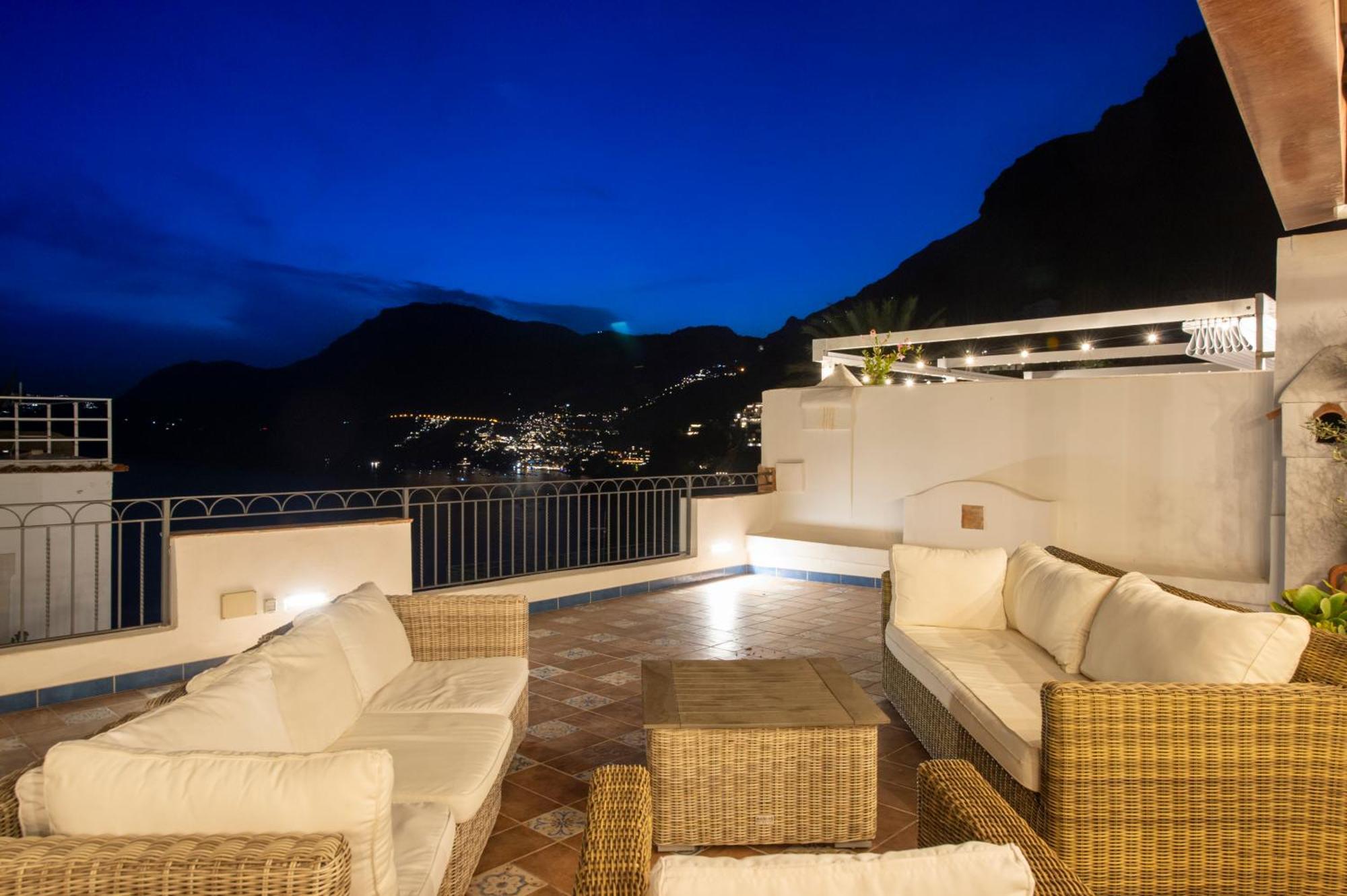 Casa Ella With Private Parking Villa Praiano Exterior photo
